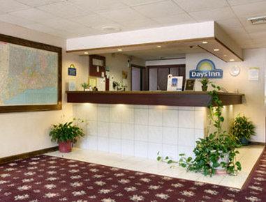 Days Inn By Wyndham Berlin Meriden Exterior foto